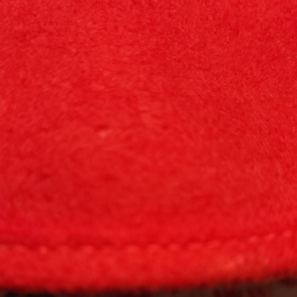 Chic Red Women's Hat with Black Band - Picture 9 of 10